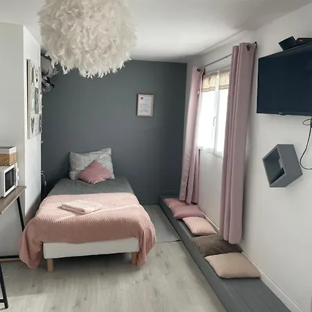 Celia Lits Separes Homestay *